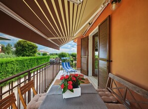 Property grounds - Regarda - Lisa Marie Apartment with pool and tennis (Lazise)