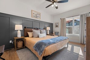 4 bedrooms, travel cot, free WiFi, bed sheets