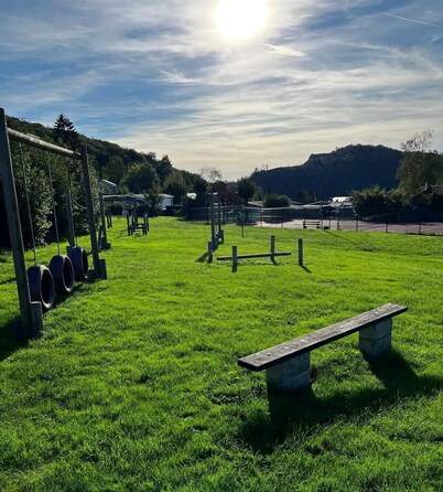 Charmante Caravane au Parc Résidentiel la Gayolle