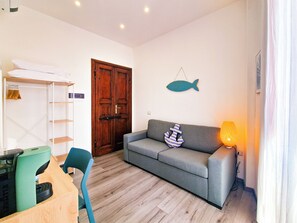 Chambre Supérieure, balcon, vue mer | 1 chambre, literie hypoallergénique, Wi-Fi gratuit, draps fournis