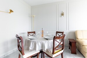Dining - Happyfew La Suite Floreal (Nice)