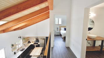 Kaffetrakter/tekoker, kjøleskap, mikrobølgeovn og ovn