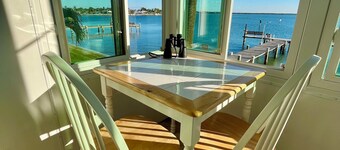 Waterfront Paradise on Hutchinson Island