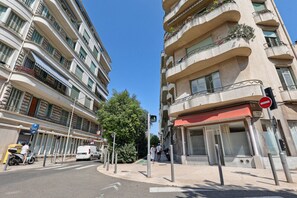 Extérieur