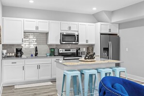 Fridge, microwave, oven, stovetop - East Nashville Oasis - Private Mother-InLaw Suit - Sleep 6 - Pet Friendly! (Nashville)