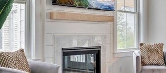 New Build w/ Heated Pool & Game Room, 0.5 blocks to Fantasy Island, Sleeps 18