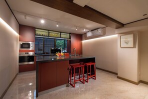 Fridge, microwave, stovetop, coffee/tea maker