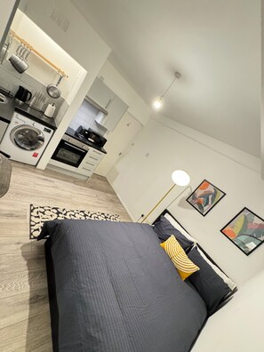 1 bedroom, iron/ironing board, free WiFi, bed sheets