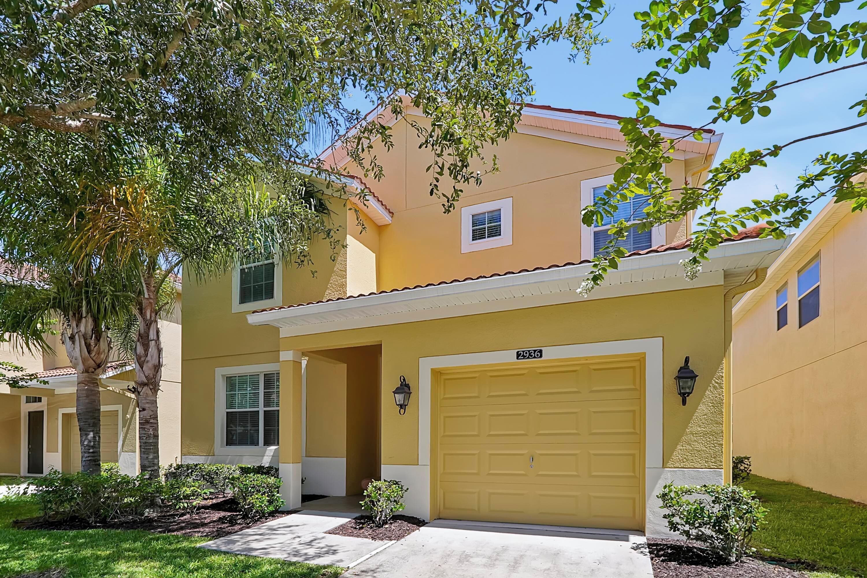 Family Resort Community, Pool & Hot Tub,BBQ Grill included, Close to Disney!