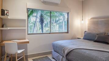 2 bedrooms, desk, iron/ironing board, travel crib