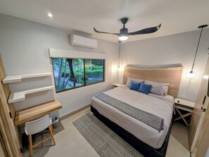 2 bedrooms, in-room safe, desk, iron/ironing board