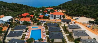Terra Rossa Stone Houses Otel Kaş