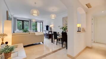 Apartament | Sala d'estar | Televisor