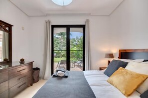 Apartamento | 2 dormitorios, tabla de planchar con plancha, wifi gratis y ropa de cama