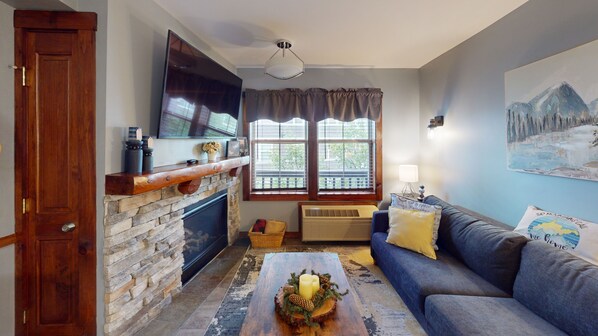 Télévision, cheminée