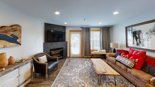 Modern & Plush 2BR, just steps from the slopes by RedAwning
