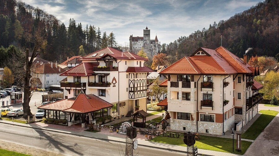 Casa Din Bran-Inn Center