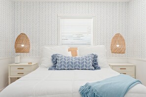3 bedrooms, desk, iron/ironing board, travel cot