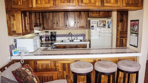 Private kitchen - A-404 Enjoy Your Vacation In This Beautiful Condominium! (Cabo San Lucas)