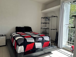 2 sovrum, strykjärn/strykbräda, gratis wi-fi och sängkläder