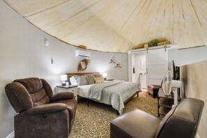 1 Schlafzimmer, Zimmersafe, kostenloses WLAN, Bettwäsche