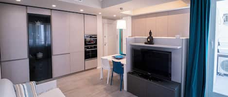 Appartement, balkon | Televisie