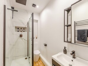 Towels - 3 bedroom accommodation in St Annes (St Annes)