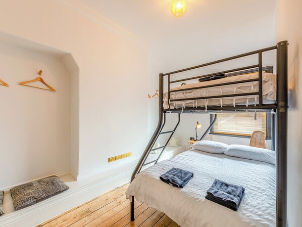 3 dormitorios, wifi gratis, ropa de cama