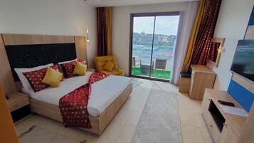 Standaard kamer, uitzicht op zee | 1 slaapkamer, een kluis op de kamer, gratis wifi