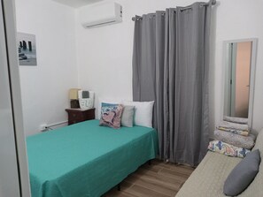 2 camere, una scrivania, ferro/asse da stiro, Wi-Fi