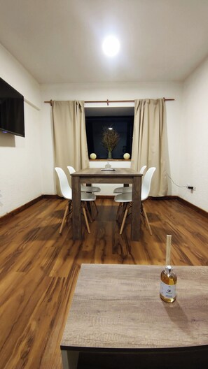 Standard Apartment, 1 Bedroom, Mountain View | Living area | Flat-screen TV - Duerme Ushuaia Centrico (Ushuaia)