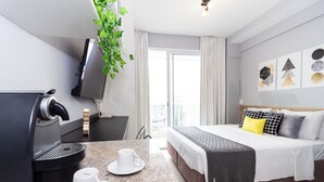Apartment, 4 Schlafzimmer, Balkon, Gartenblick | Wohnzimmer