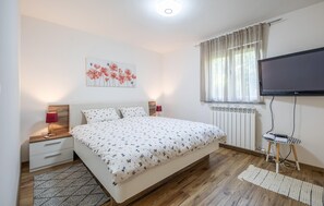 1 Schlafzimmer, Bügeleisen/Bügelbrett, Bettwäsche
