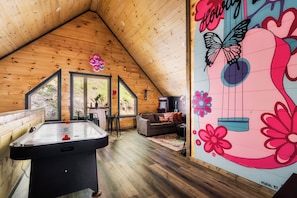 Spielezimmer