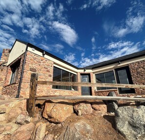 Exterior - Casa Serpiente 2, Red Rocks Retreat (Golden)