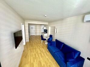 Deluxe Studio, Beach View | Living area - Orbi City & Journey Room (Batumi)