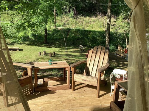 Luxury Tent Ultimate in privacy and amenities Only 7 minutes to attractions