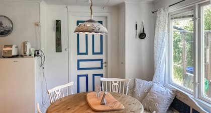 Awesome home in Alsterbro with WiFi