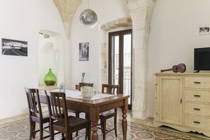 Apartment, City View | Living area