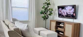 Cozy Bremerton Bungalow: Modern Comforts, Perfect Location!