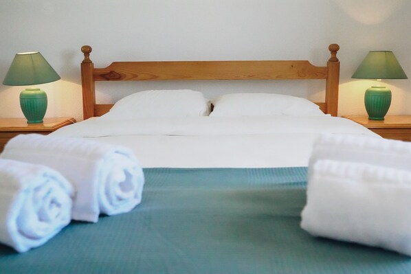 2 dormitorios, tabla de planchar con plancha, wifi y ropa de cama