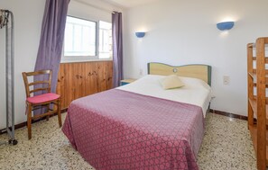 1 sovrum, resesäng och gratis wi-fi