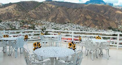 HOTEL LINDA VISTA