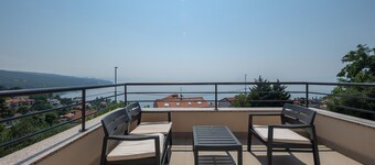 Awesome apartment in Opatija with WiFi