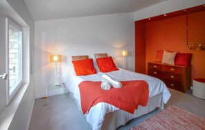 5 Schlafzimmer, Bügeleisen/Bügelbrett, kostenloses WLAN, Bettwäsche