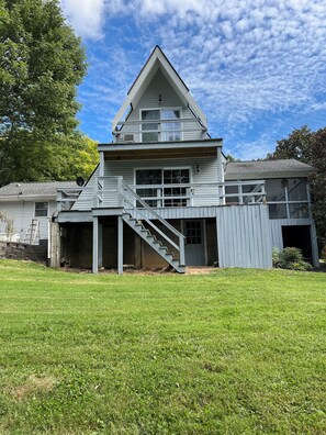 Exterior - Goose Hollow Lodge 
Unique A-frame house situated near Lake Barkley (Cadiz)