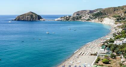 Gorgeous home in Forio with WiFi