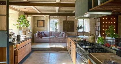 Lovely home in Lärbro with WiFi