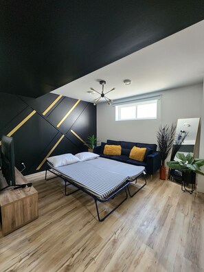 4 chambres, fer et planche à repasser, Wi-Fi, draps fournis