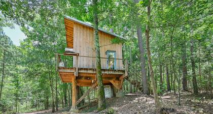 Peaceful Pines Treehouse